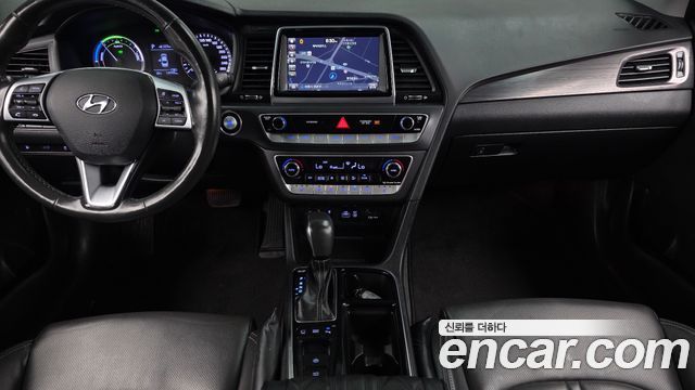 Hyundai Sonata New Rise Hybrid Modern 2019 — фото 14