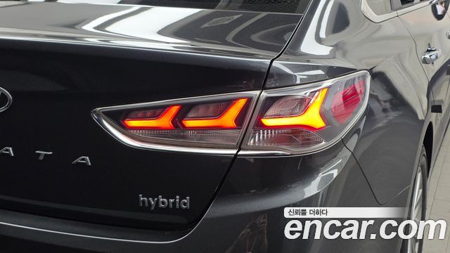 Hyundai Sonata New Rise Hybrid Modern 2019 — фото 23