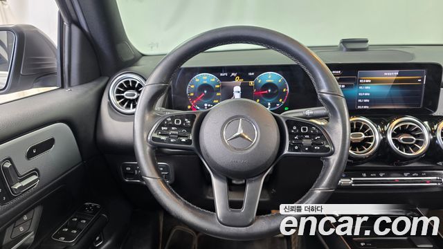 Mercedes-Benz GLB-Class (X247) GLB200 d 2021 — фото 13