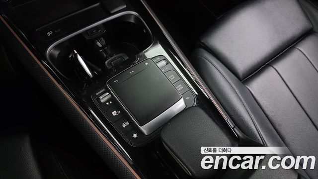 Mercedes-Benz GLB-Class (X247) GLB200 d 2021 — фото 19