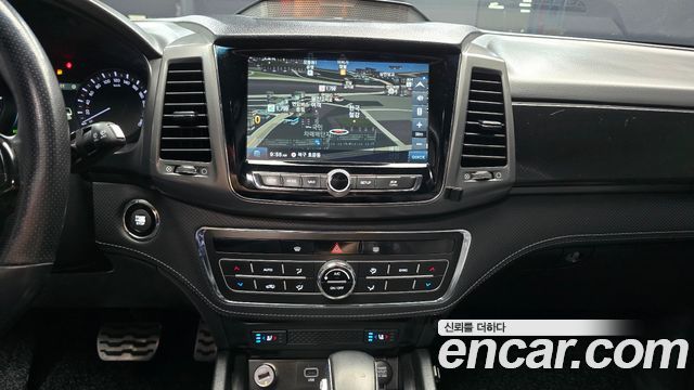KG Mobility (SsangYong) Rexton Sports Khan Diesel 2.2 4WD Prestige 2021 — фото 14