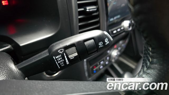 KG Mobility (SsangYong) Rexton Sports Khan Diesel 2.2 4WD Prestige 2021 — фото 17