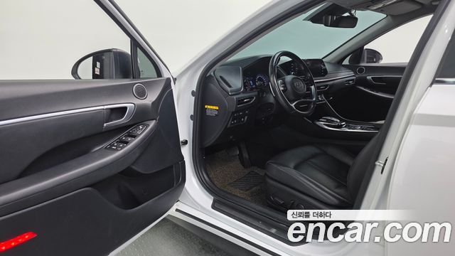Hyundai Sonata (DN8) 2.0 LPG(rental car) Smart 2020 — фото 11