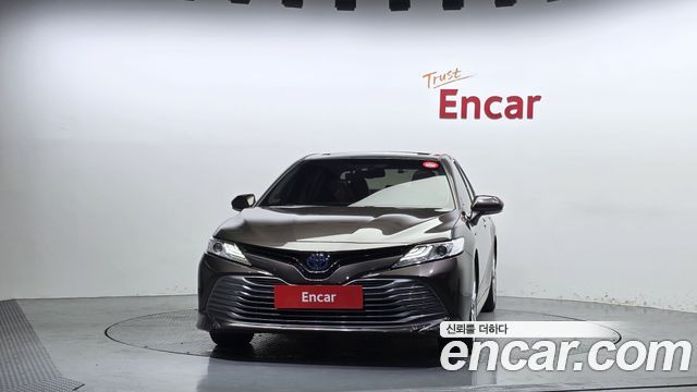 Toyota Camry (XV70) 2.5 XLE Hybrid 2019 — фото 3