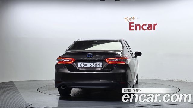 Toyota Camry (XV70) 2.5 XLE Hybrid 2019 — фото 4
