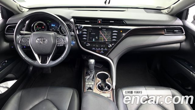 Toyota Camry (XV70) 2.5 XLE Hybrid 2019 — фото 7