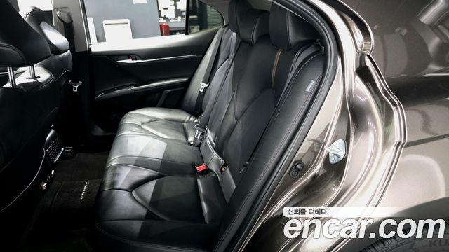 Toyota Camry (XV70) 2.5 XLE Hybrid 2019 — фото 26