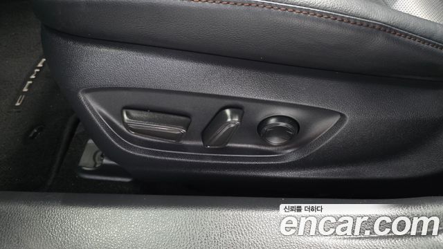 Toyota Camry (XV70) 2.5 XLE Hybrid 2019 — фото 30