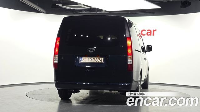 Hyundai Staria L3.5 Cargo 5-Seater Modern 2022 — фото 4