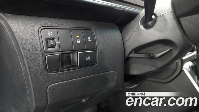 Hyundai Staria L3.5 Cargo 5-Seater Modern 2022 — фото 19