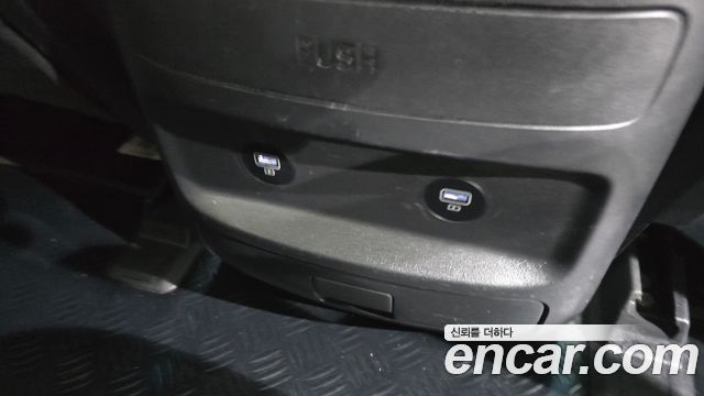Hyundai Staria L3.5 Cargo 5-Seater Modern 2022 — фото 31