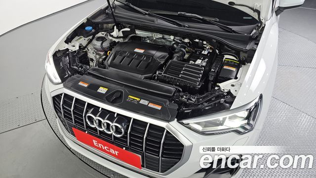 Audi Q3 (F3) 40 TFSI Quattro Premium 2024 — фото 6