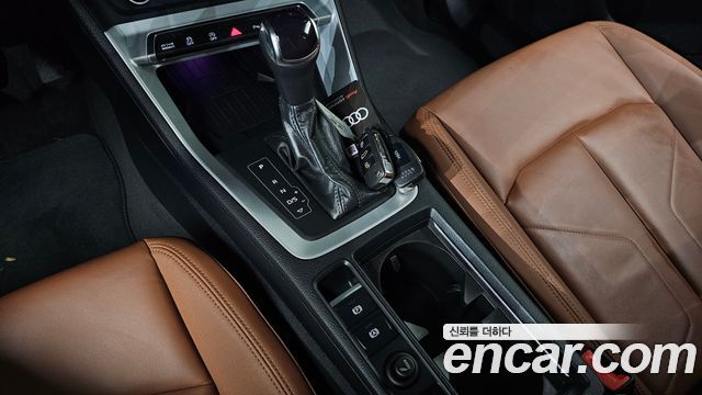 Audi Q3 (F3) 40 TFSI Quattro Premium 2024 — фото 9