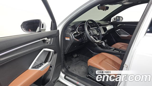 Audi Q3 (F3) 40 TFSI Quattro Premium 2024 — фото 10