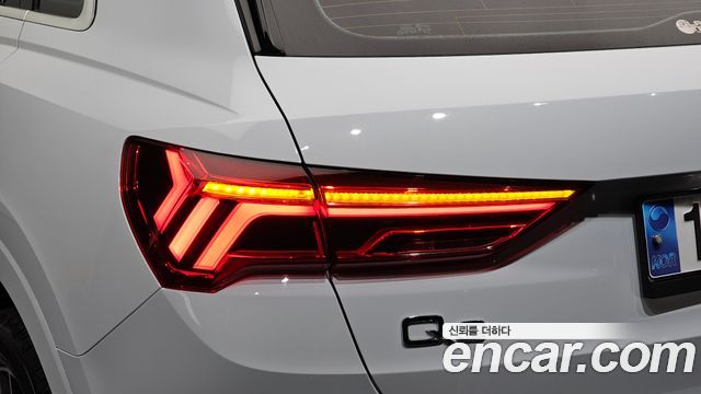 Audi Q3 (F3) 40 TFSI Quattro Premium 2024 — фото 23