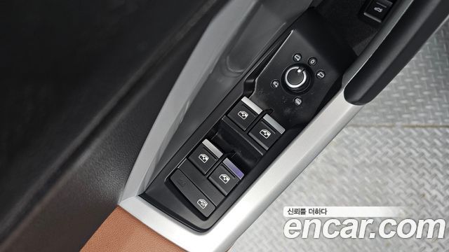 Audi Q3 (F3) 40 TFSI Quattro Premium 2024 — фото 28