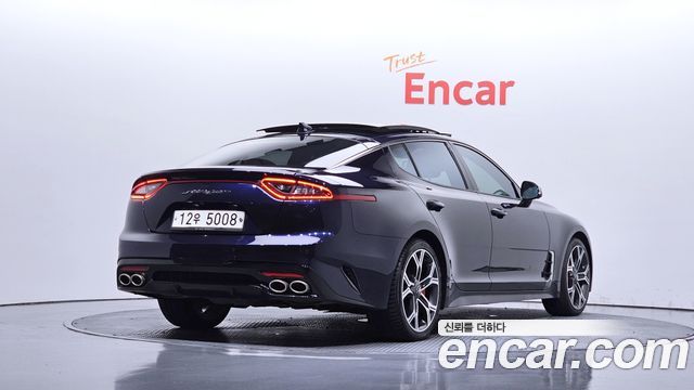 Kia Stinger 2.0 Turbo 2WD Platinum 2020 — фото 2