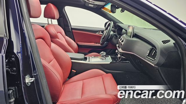 Kia Stinger 2.0 Turbo 2WD Platinum 2020 — фото 11
