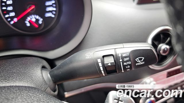 Kia Stinger 2.0 Turbo 2WD Platinum 2020 — фото 28