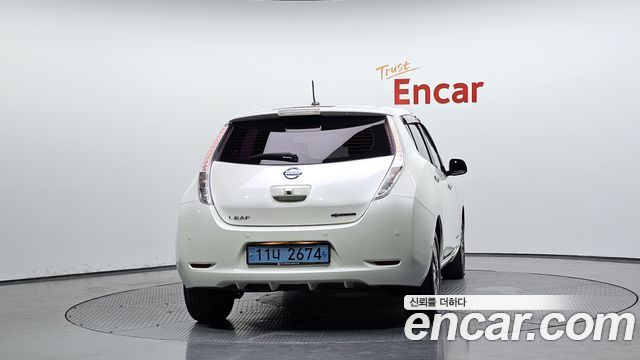 Nissan Leaf EV 2015 — фото 4