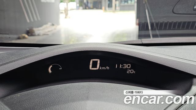 Nissan Leaf EV 2015 — фото 14