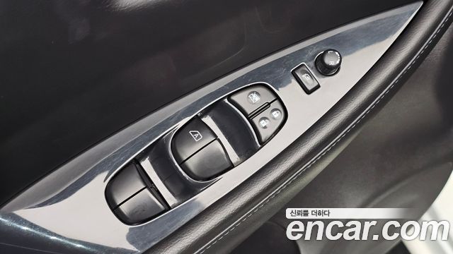 Nissan Leaf EV 2015 — фото 19