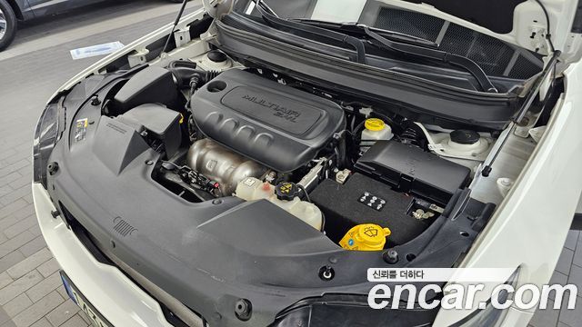 Jeep Cherokee (KL) 2.4 Limited AWD 2021 — фото 6