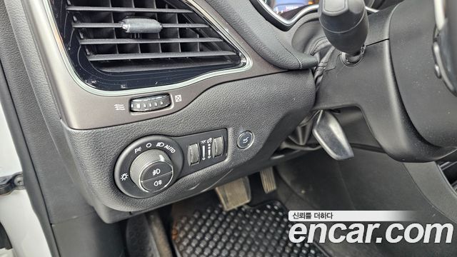 Jeep Cherokee (KL) 2.4 Limited AWD 2021 — фото 19