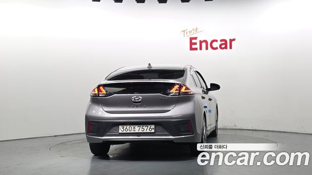 Hyundai Ioniq Hybrid 1.6 HEV Q 2020 — фото 4