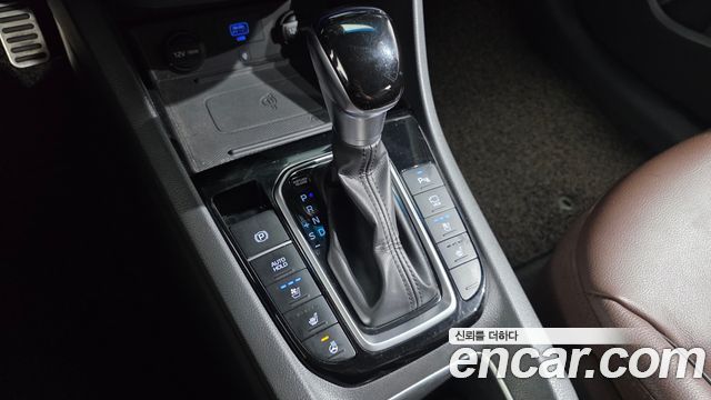 Hyundai Ioniq Hybrid 1.6 HEV Q 2020 — фото 9