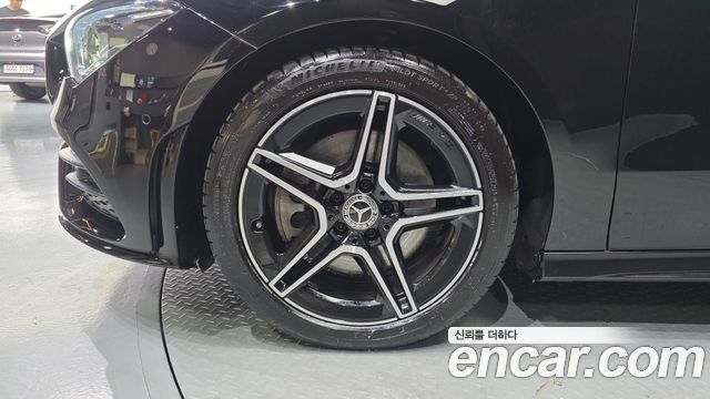 Mercedes-Benz CLA-Class (C118) CLA250 4MATIC 2021 — фото 5