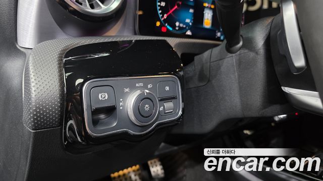 Mercedes-Benz CLA-Class (C118) CLA250 4MATIC 2021 — фото 15