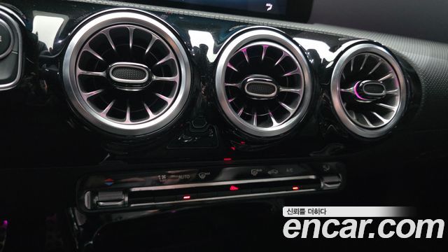 Mercedes-Benz CLA-Class (C118) CLA250 4MATIC 2021 — фото 20