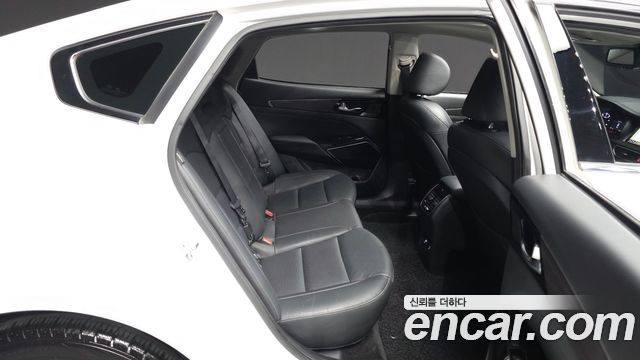 Kia K7 Premier 2.5 GDI Noblesse 2020 — фото 12