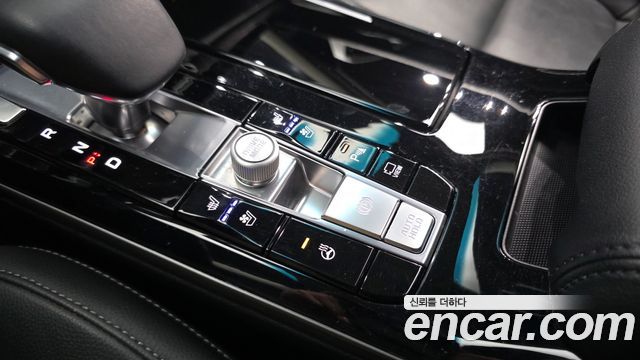 Kia K7 Premier 2.5 GDI Noblesse 2020 — фото 16