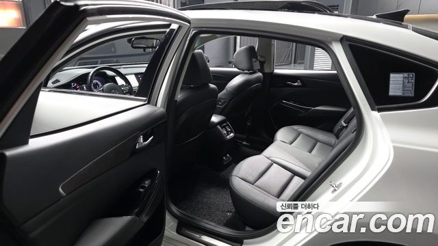 Kia K7 Premier 2.5 GDI Noblesse 2020 — фото 26