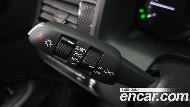 KG Mobility (SsangYong) Rexton Sports Khan Diesel 2.2 4WD Prestige Special (5-Link) 2020 — фото 32