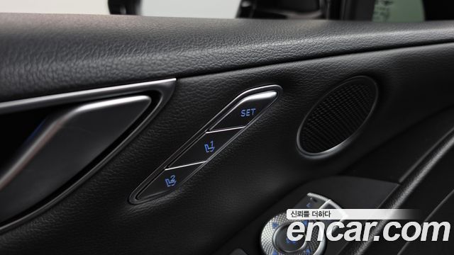 Genesis G80 (RG3) Gasoline 2.5 Turbo AWD 2023 — фото 29