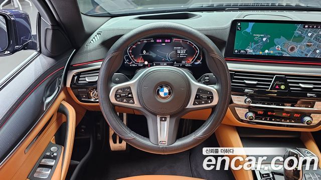 BMW 5 Series (G30) 520i M Sport 2023 — фото 13