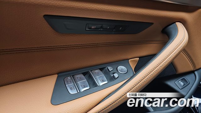 BMW 5 Series (G30) 520i M Sport 2023 — фото 29