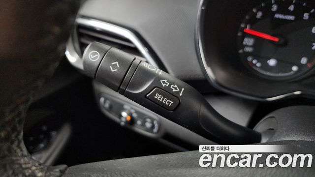 Chevrolet Trailblazer 1.3 Turbo 2WD Premier 2023 — фото 30