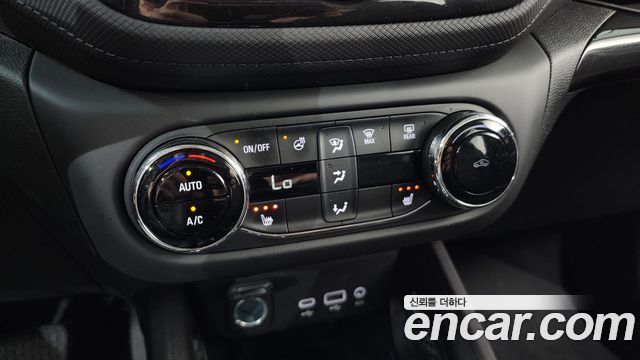 Chevrolet Trailblazer 1.3 Turbo 2WD Premier 2023 — фото 32