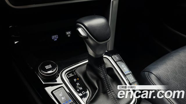 Kia Seltos Gasoline 1.6 Turbo 4WD Prestige 2023 — фото 9