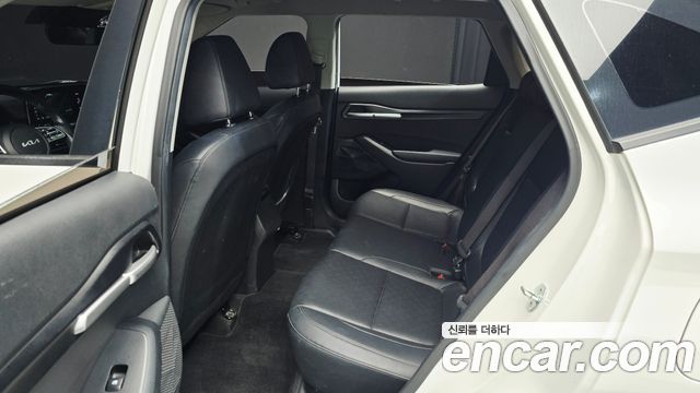 Kia Seltos Gasoline 1.6 Turbo 4WD Prestige 2023 — фото 12
