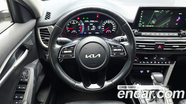 Kia Seltos Gasoline 1.6 Turbo 4WD Prestige 2023 — фото 14
