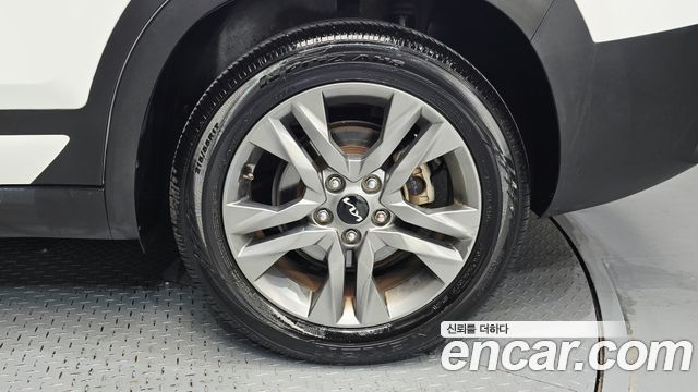 Kia Seltos Gasoline 1.6 Turbo 4WD Prestige 2023 — фото 21