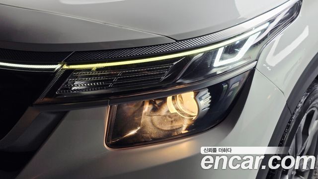 Kia Seltos Gasoline 1.6 Turbo 4WD Prestige 2023 — фото 22