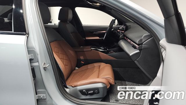 BMW 5 Series (G60) 530i xDrive M Sport Pro Special Edition 2026 — фото 10
