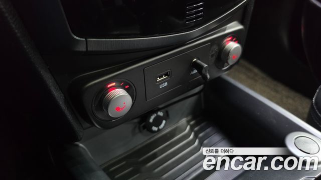 KG Mobility (SsangYong) Tivoli Armor Diesel LX 2WD 2018 — фото 12