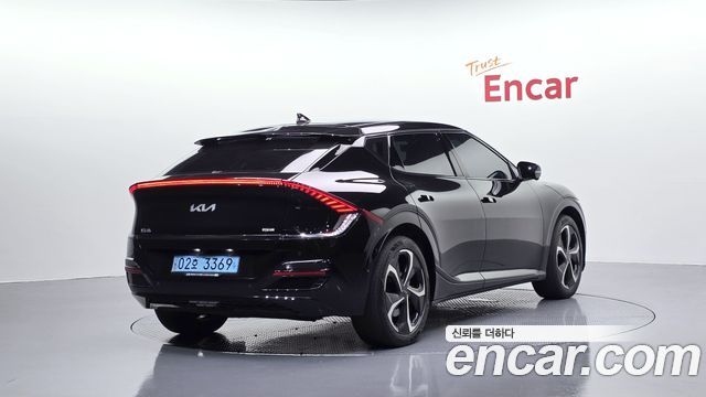 Kia EV6 Long Range GT Line 2023 — фото 2